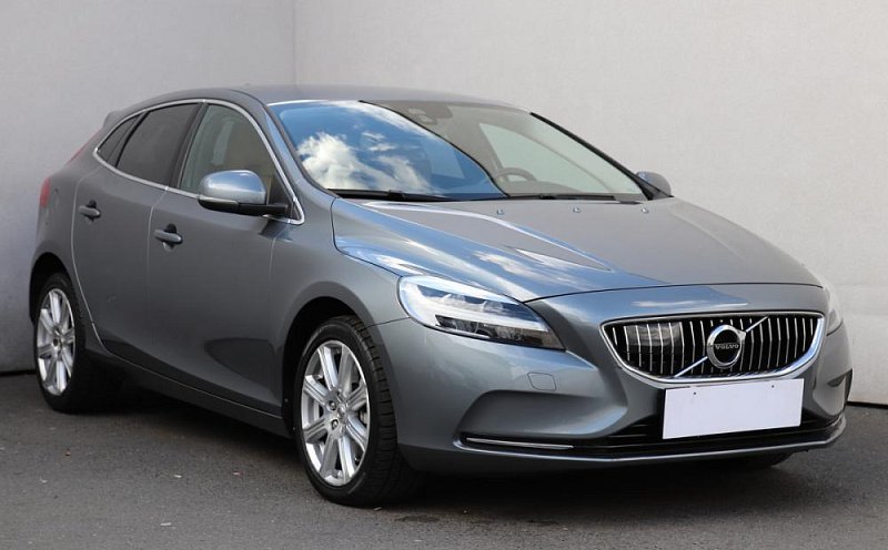 Volvo V40 2.0D 