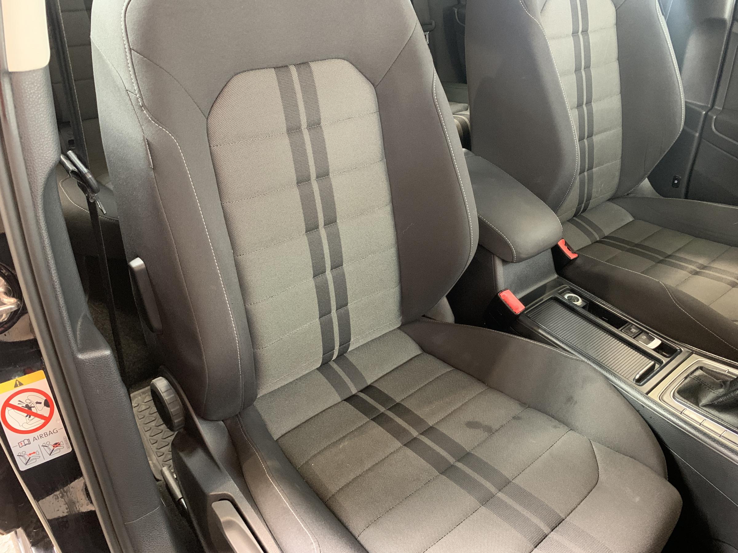 Volkswagen Golf, 2013 - pohled č. 12