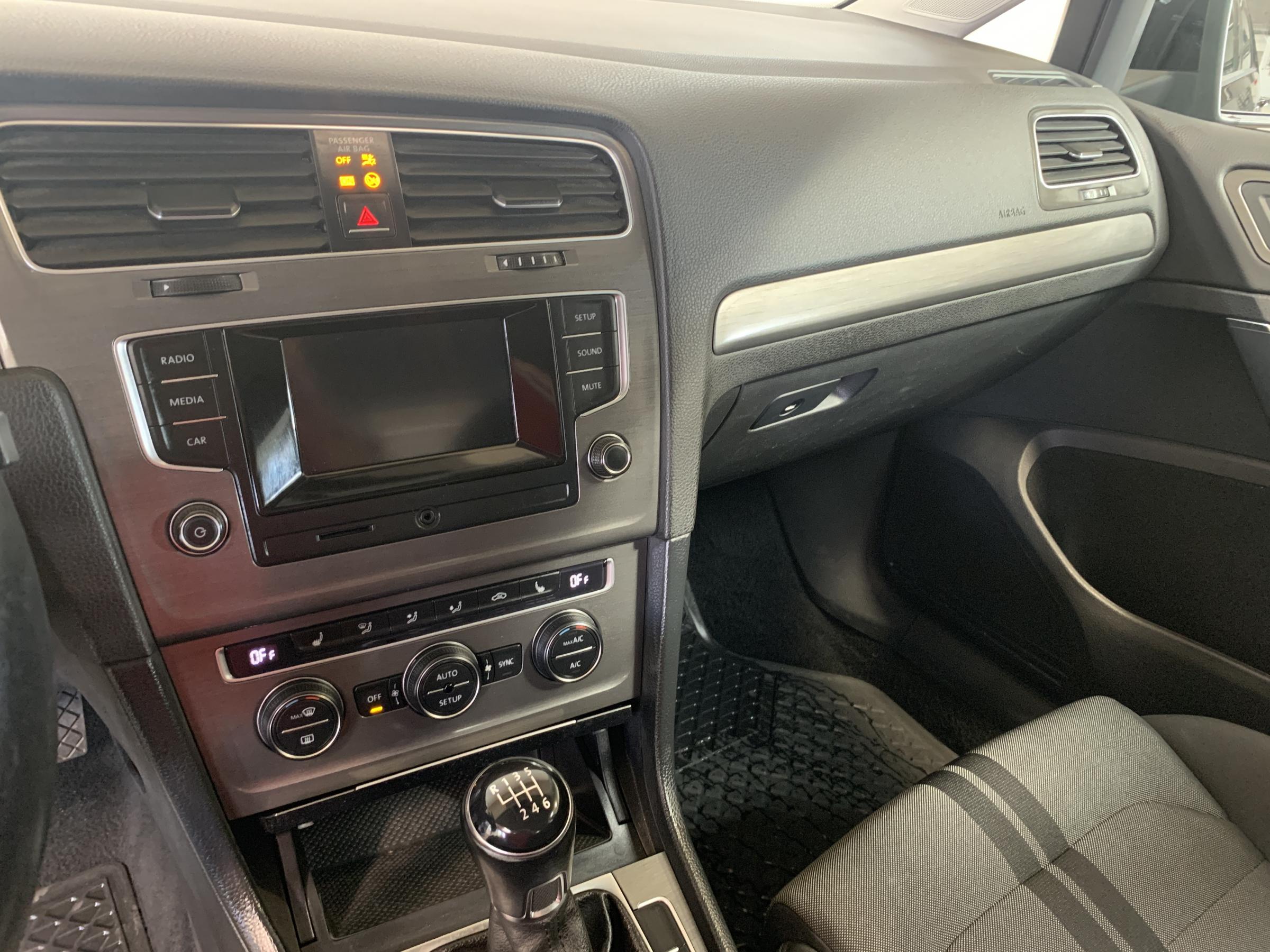 Volkswagen Golf, 2013 - pohled č. 14