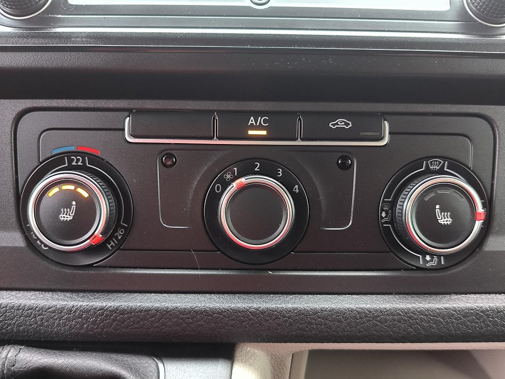 Volkswagen Transporter 2.0TDi 