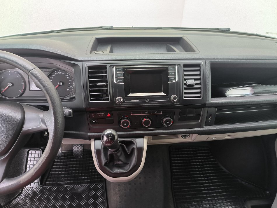 Volkswagen Transporter 2.0TDi 