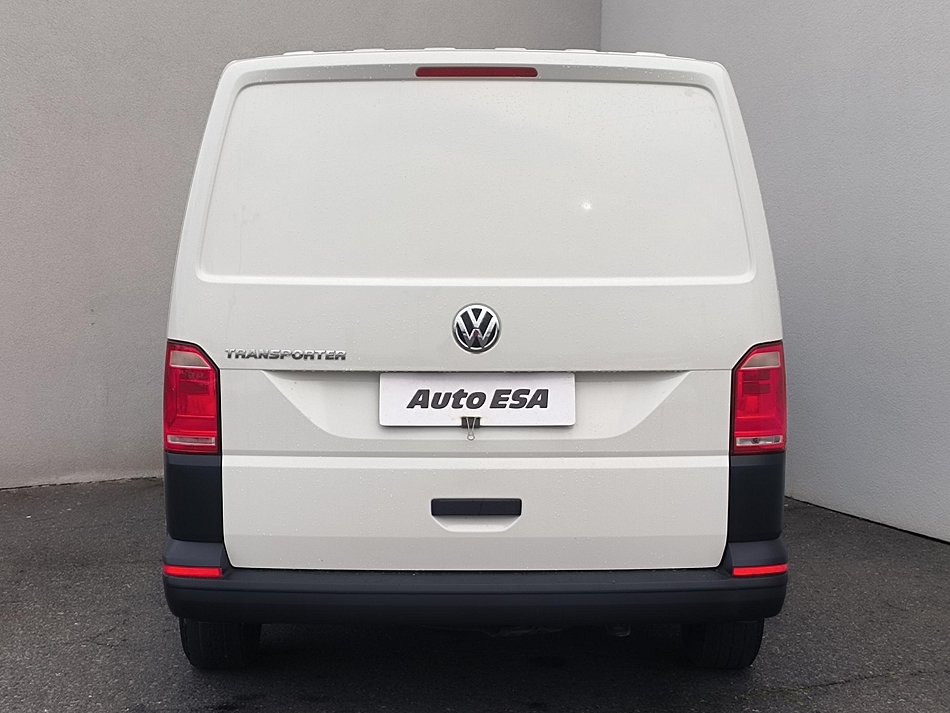 Volkswagen Transporter 2.0TDi 
