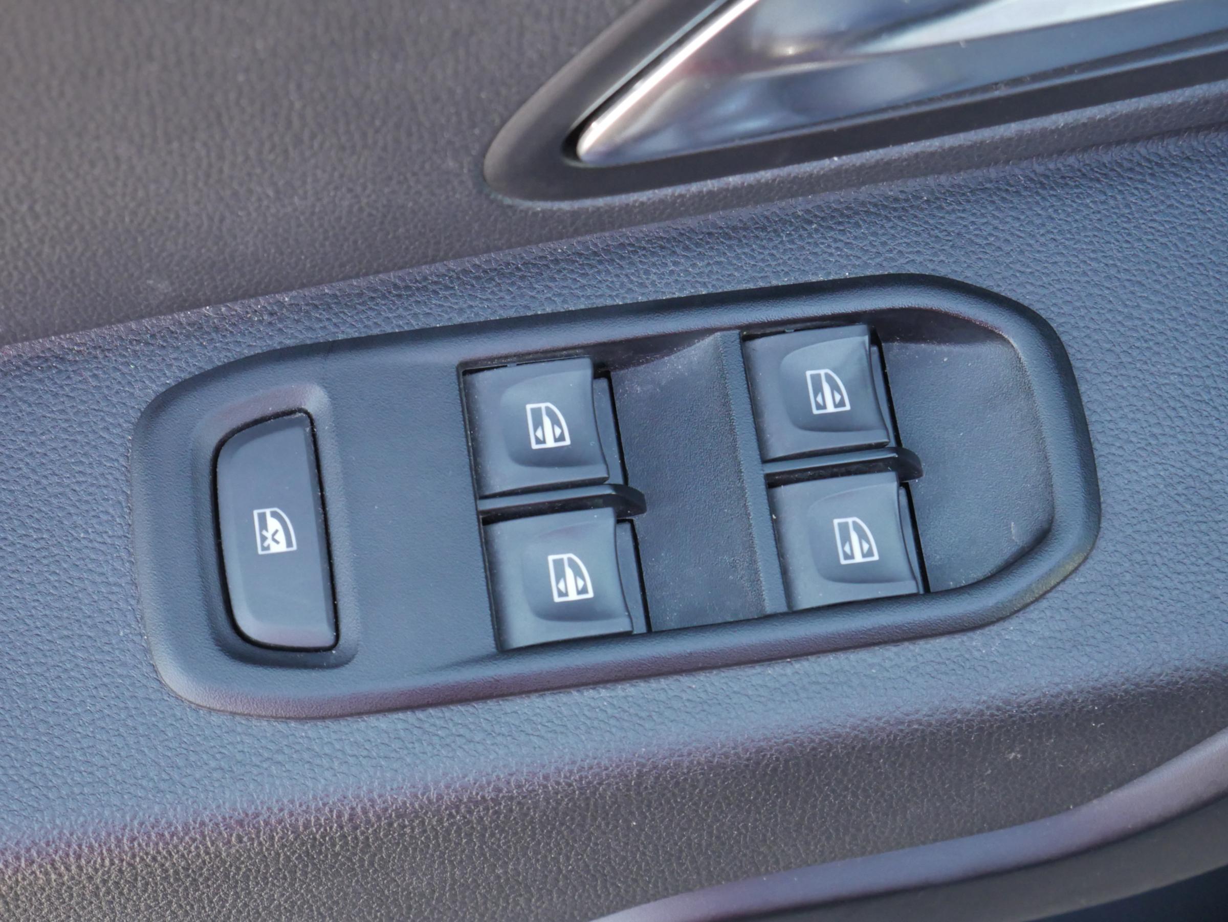 Dacia Duster, 2018 - pohled č. 18