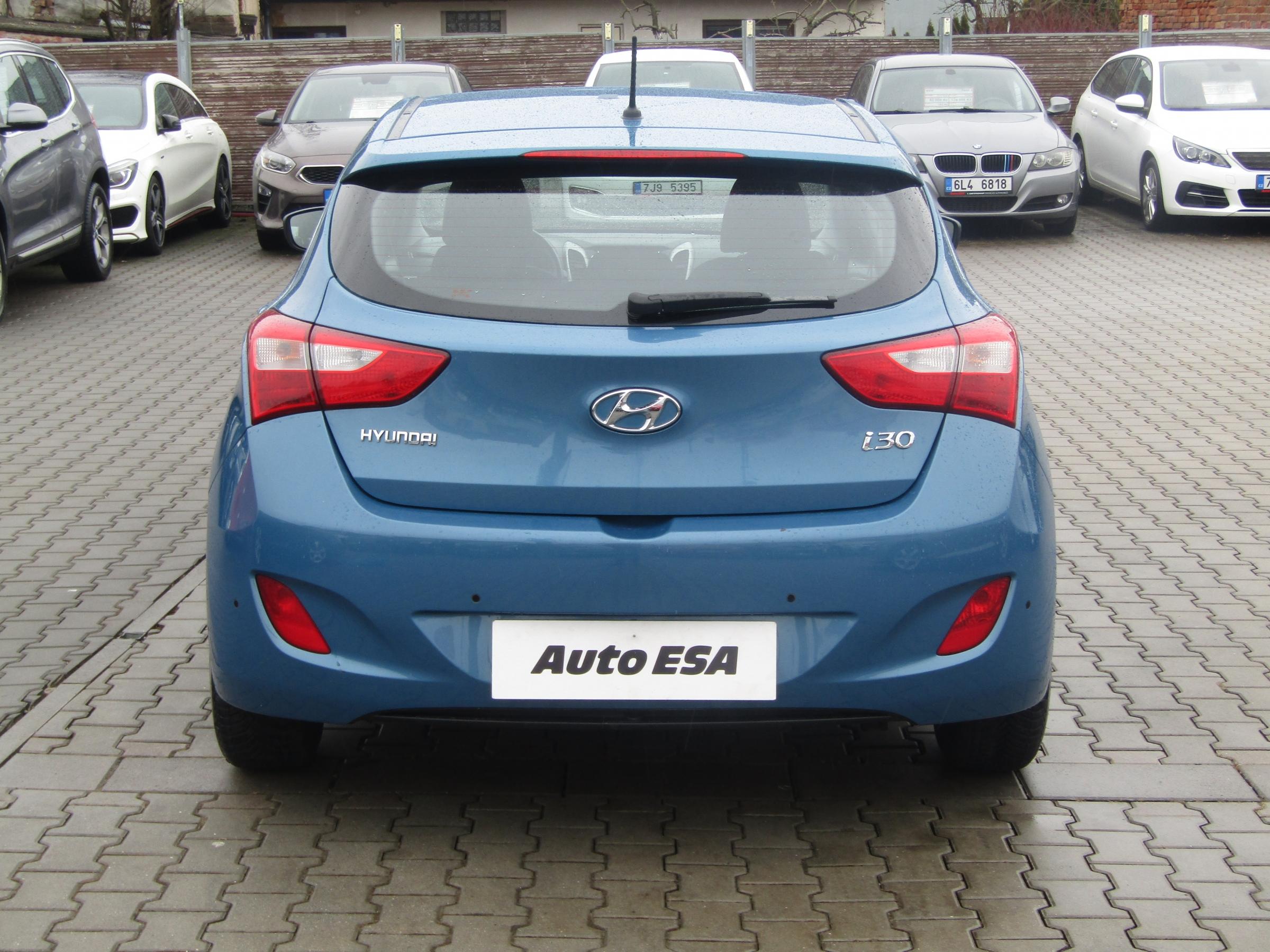 Hyundai i30, 2012 - pohled č. 5