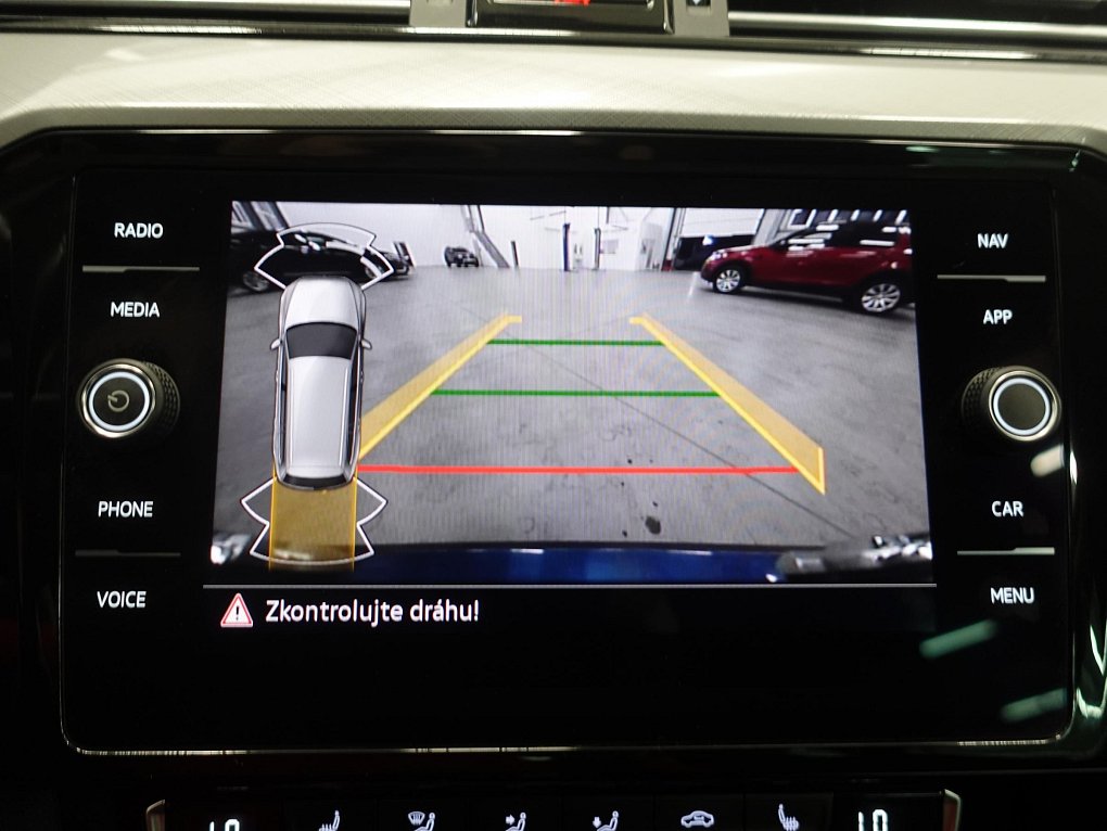 Volkswagen Passat 2.0 TDi 