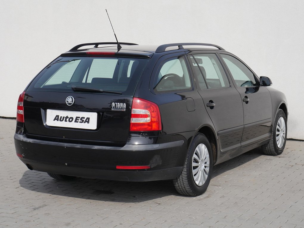 Škoda Octavia II 1.6MPi Ambiente