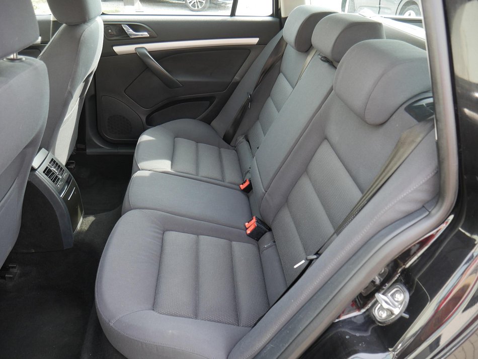 Škoda Octavia II 1.6MPi Ambiente