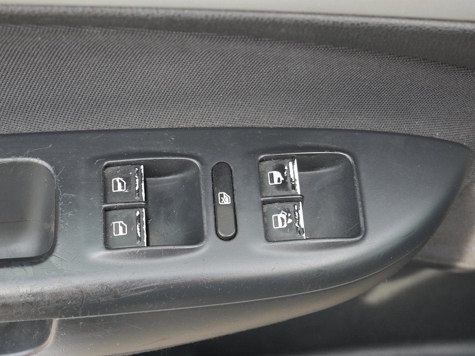 Škoda Octavia II 1.6MPi Ambiente