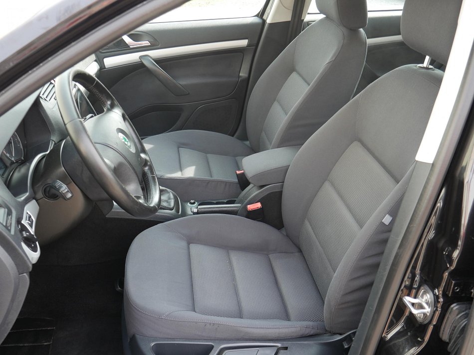 Škoda Octavia II 1.6MPi Ambiente