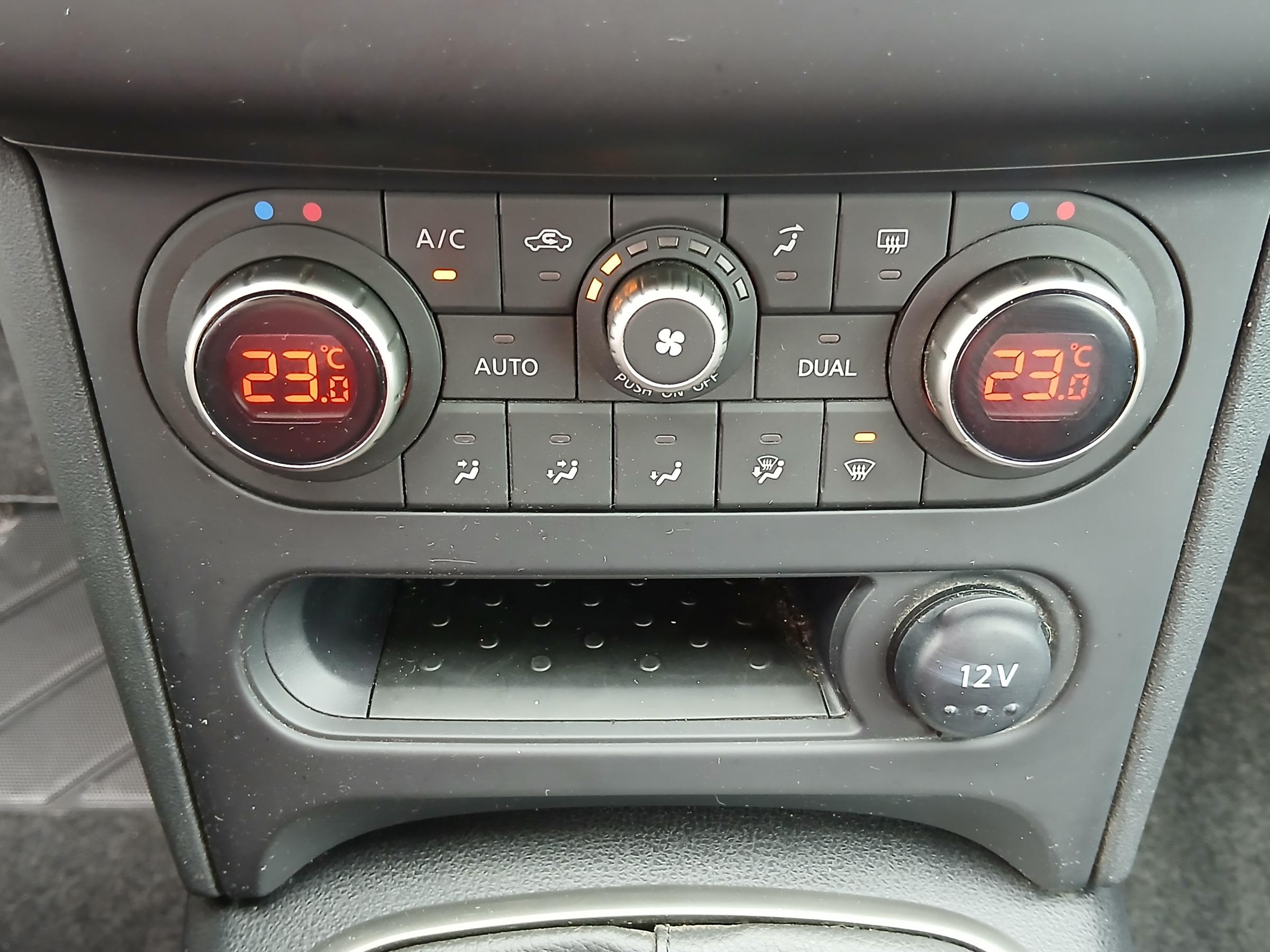 Nissan Qashqai, 2013 - pohled č. 15