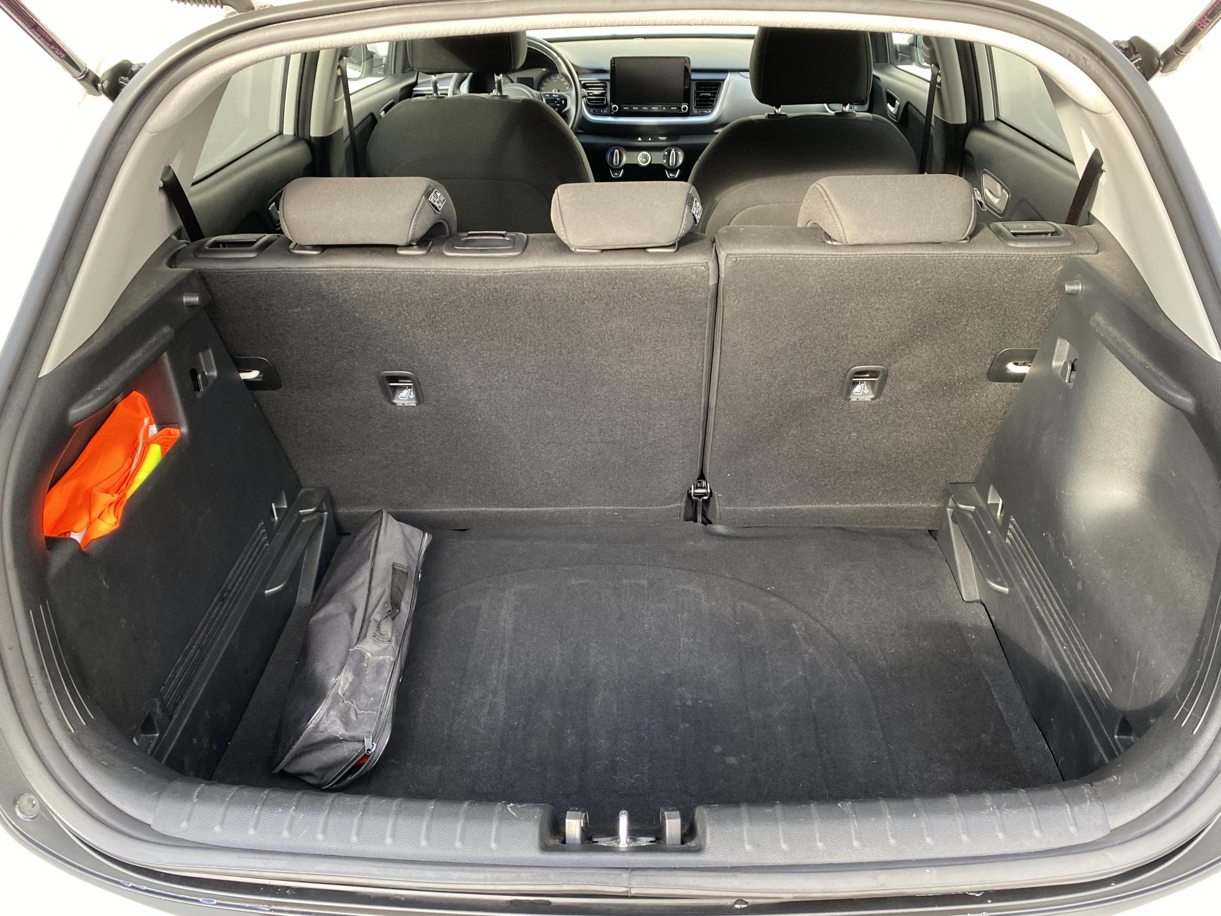 Kia Stonic, 2022 - pohled č. 7