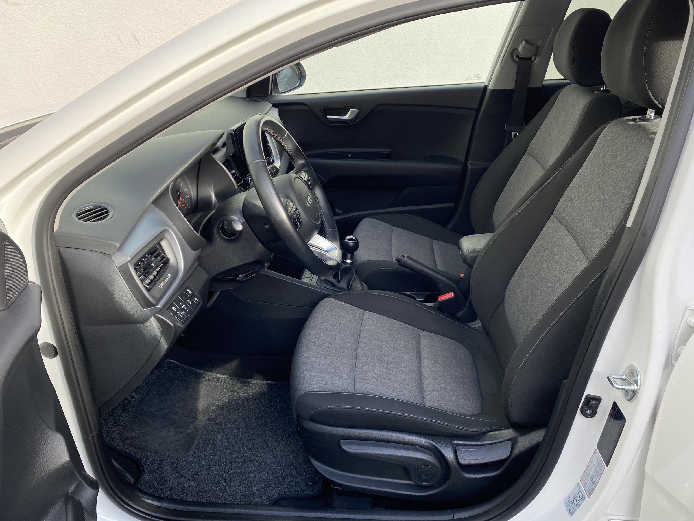 Kia Stonic, 2022 - pohled č. 9