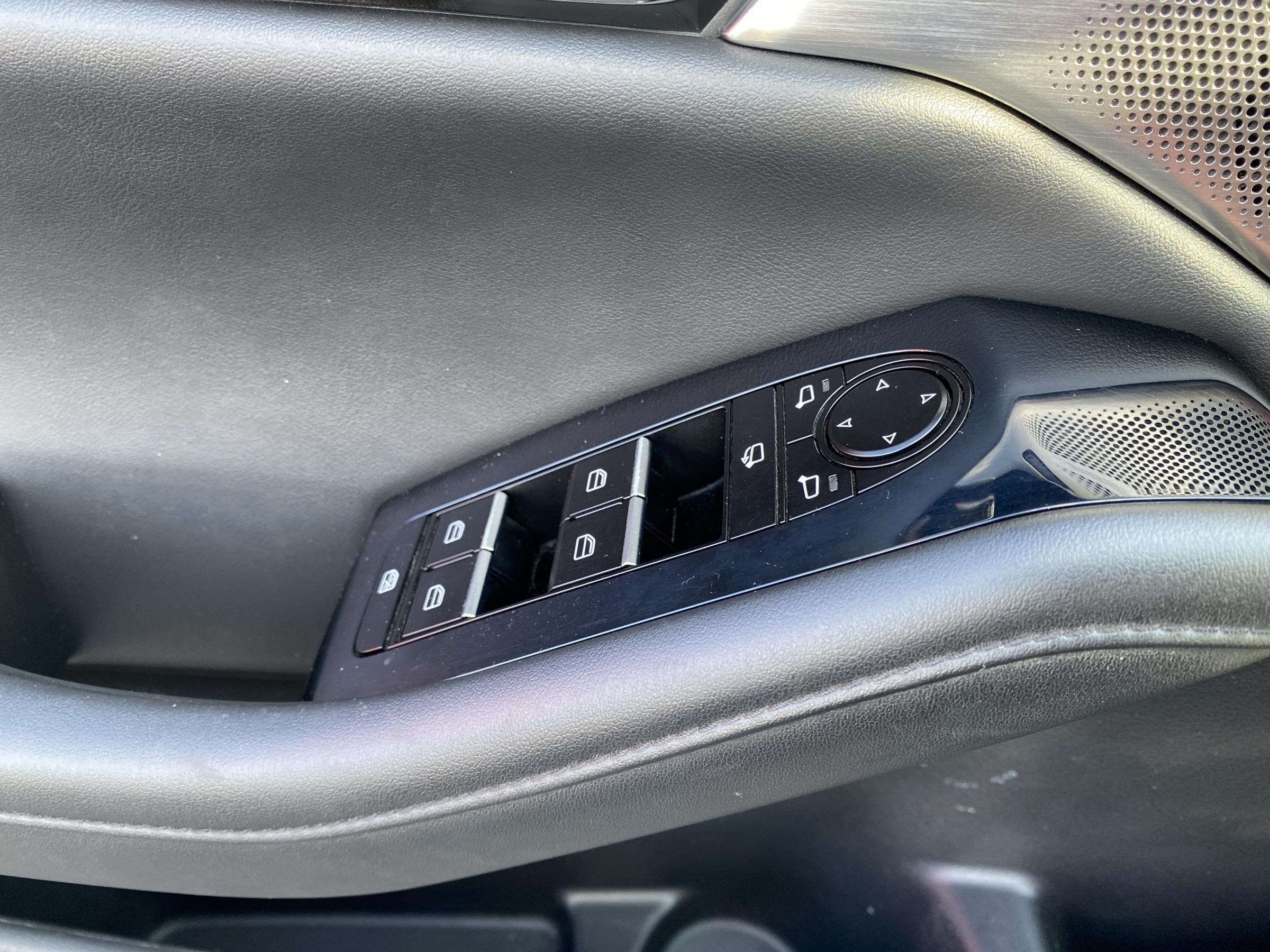 Mazda 3, 2019 - pohled č. 25