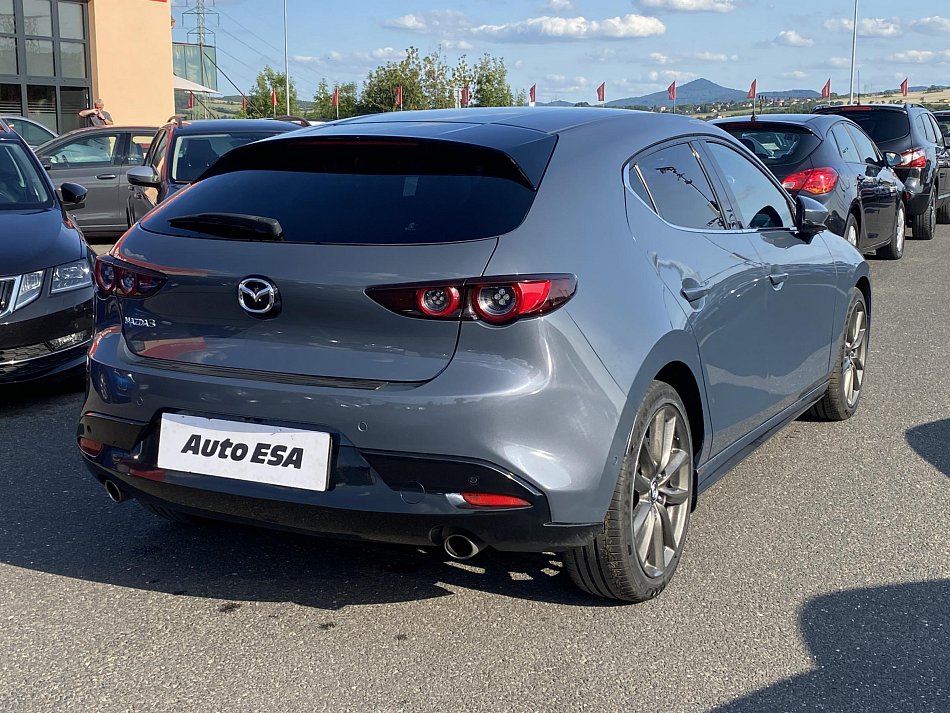 Mazda 3 2.0i 