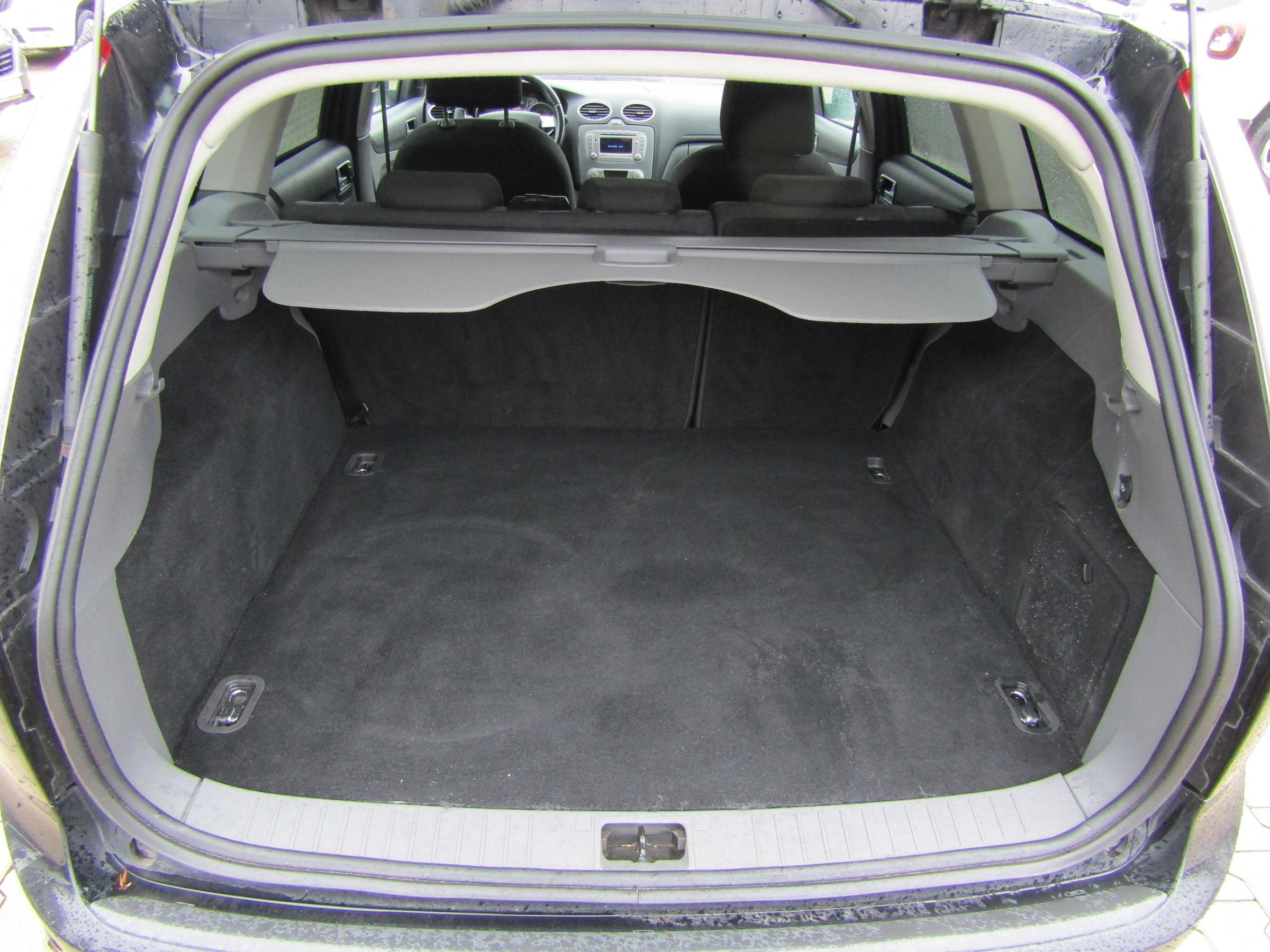 Ford Focus, 2010 - pohled č. 7