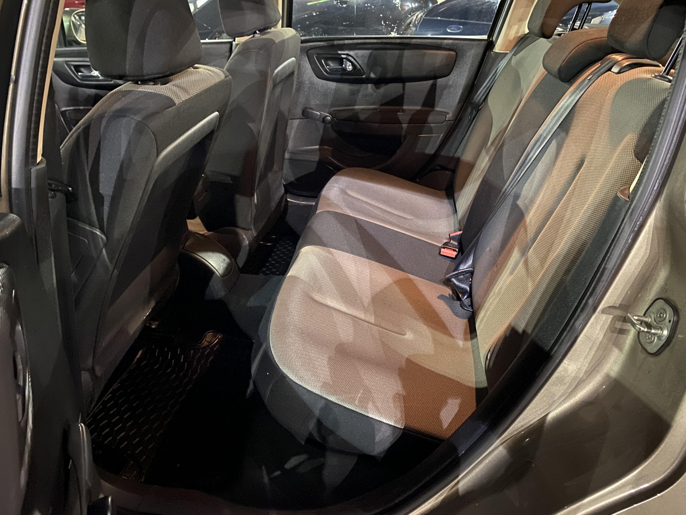 Citroën C4, 2009 - pohled č. 10