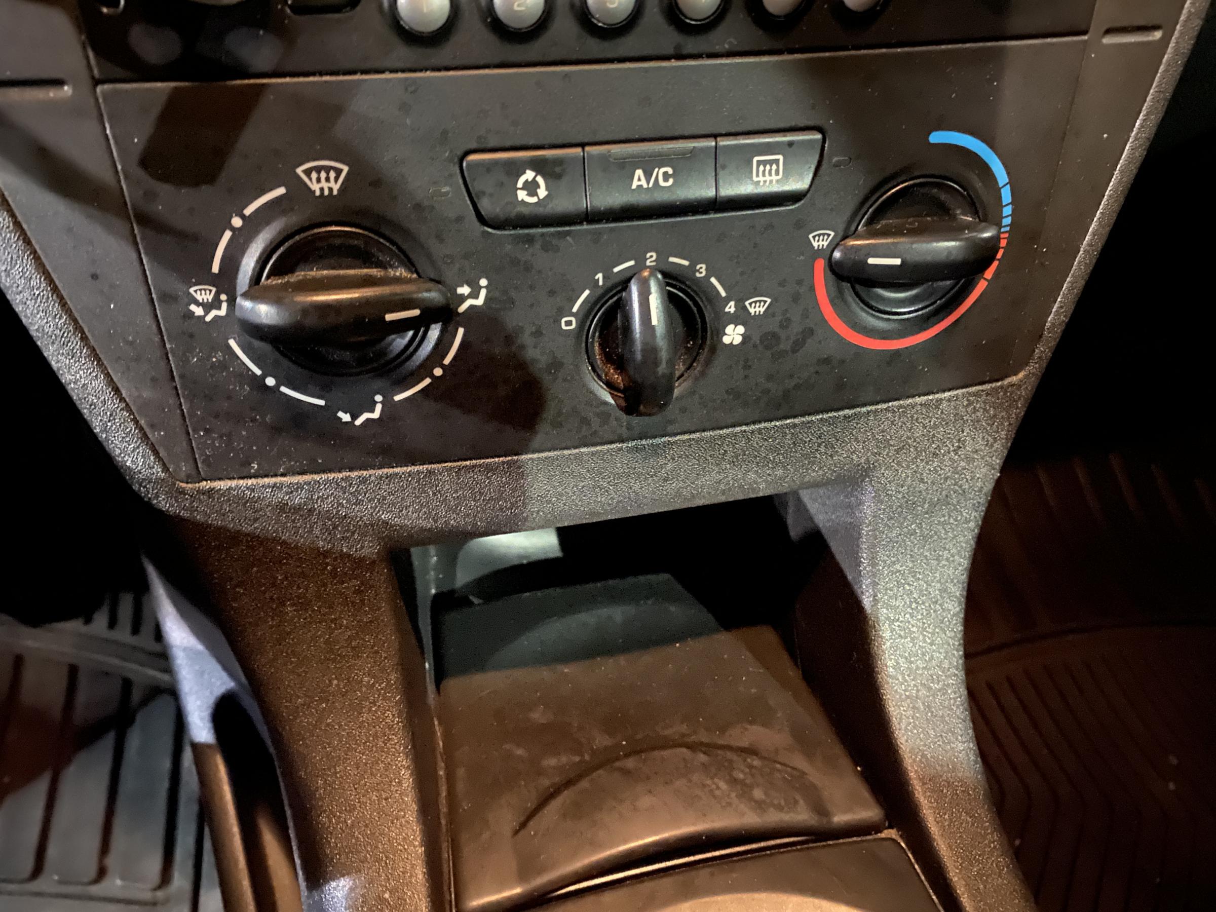 Citroën C4, 2009 - pohled č. 14