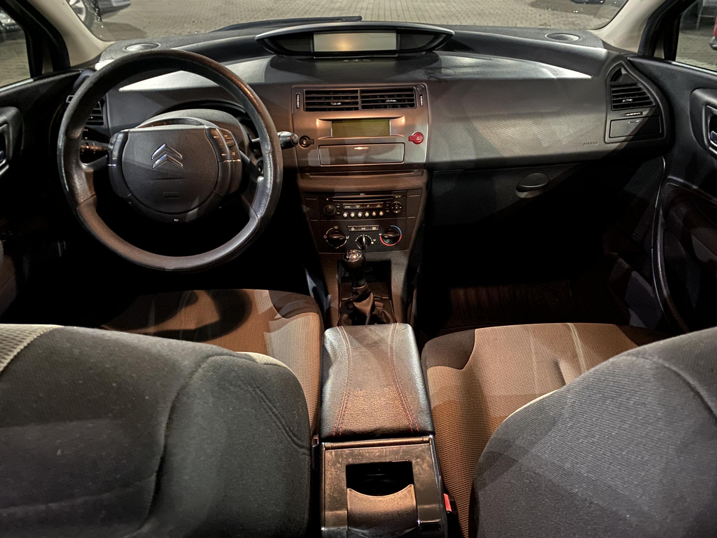 Citroën C4, 2009 - pohled č. 8