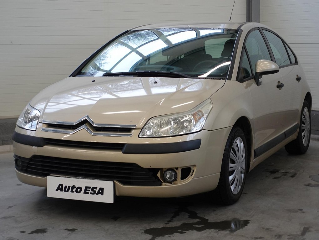 Citroën C4 1.4i 