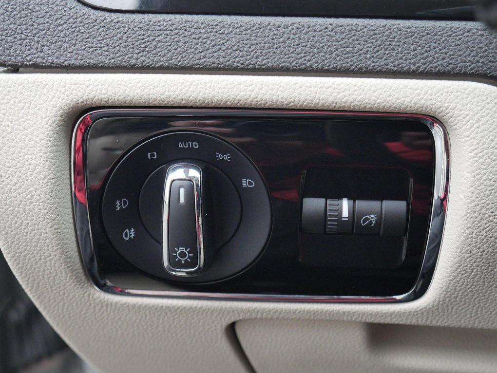 Škoda Superb II 3.6 L&K