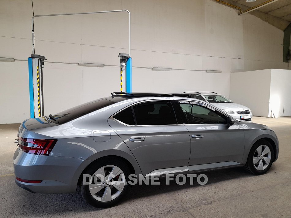 Škoda Superb III 1.4 TSi 