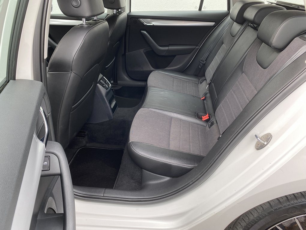 Škoda Octavia III 1.4 TSi Elegance