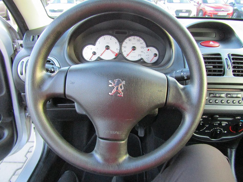 Peugeot 206 1.4i 