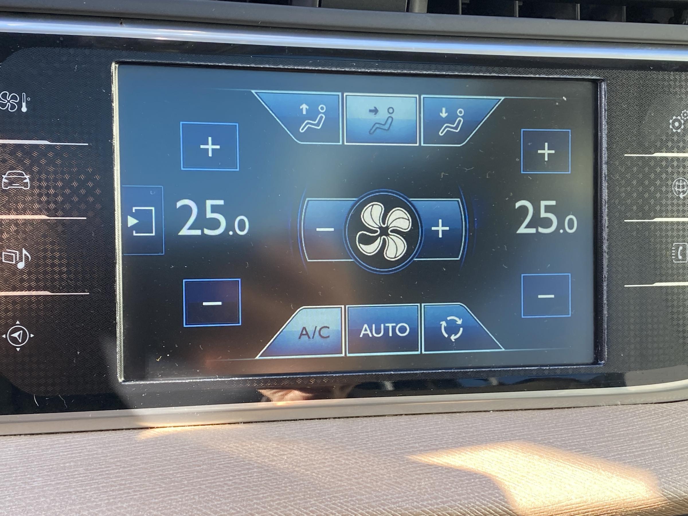 Citroën C4 Picasso, 2015 - pohled č. 16