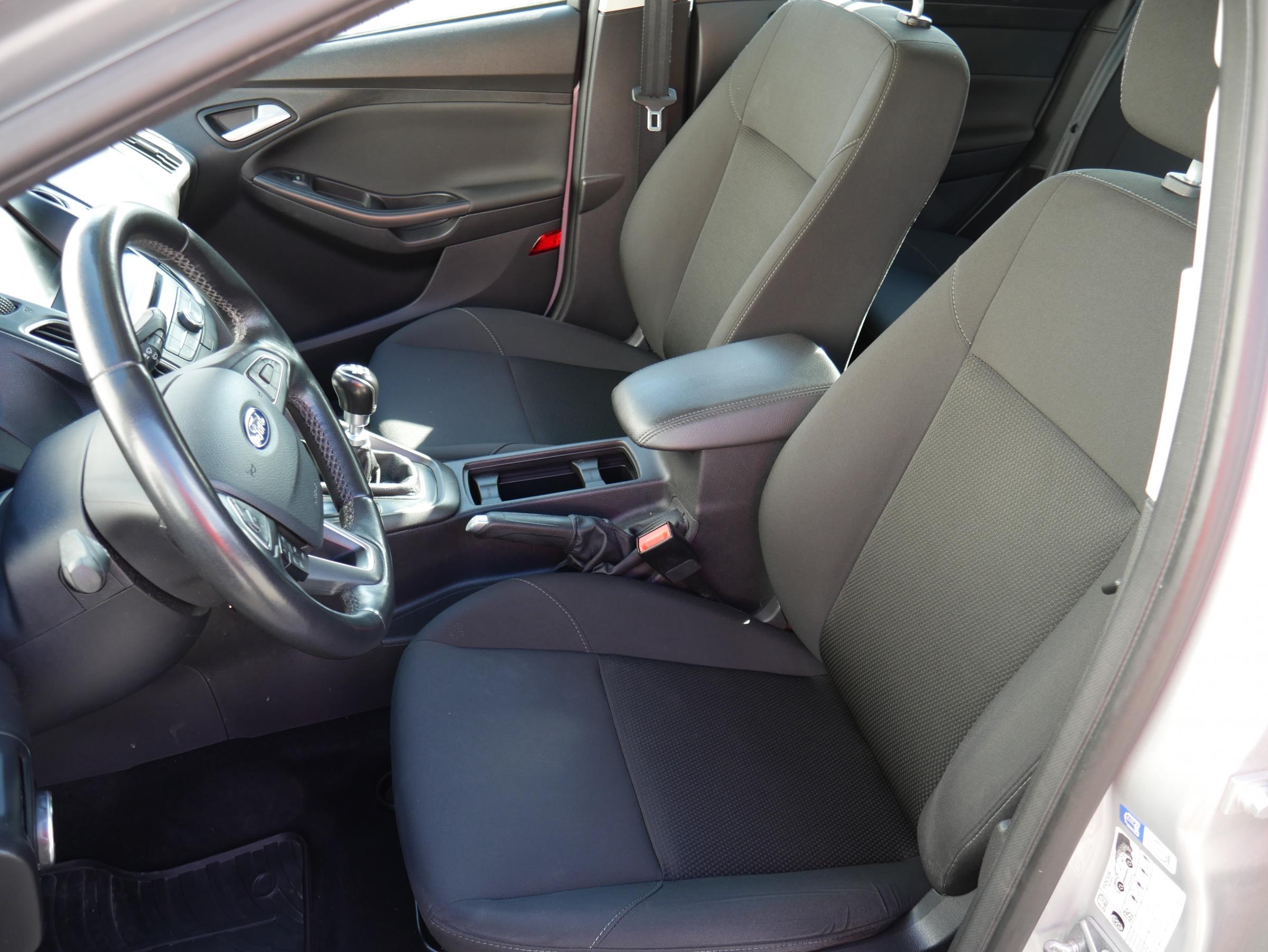 Ford Focus, 2015 - pohled č. 9