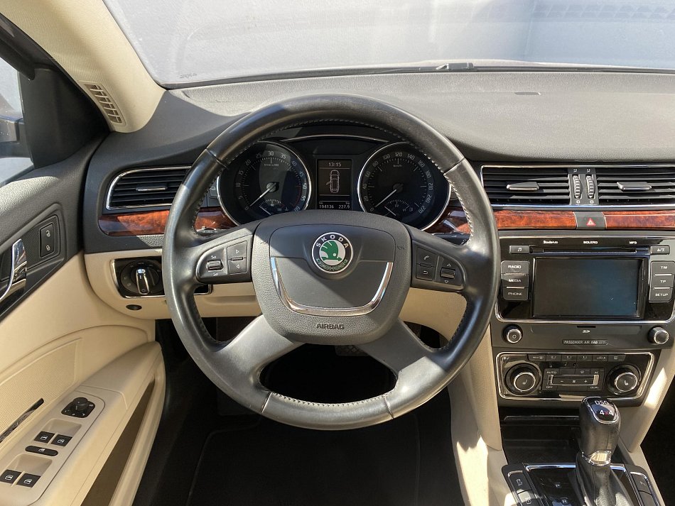 Škoda Superb II 2.0 TDi Elegance 4x4