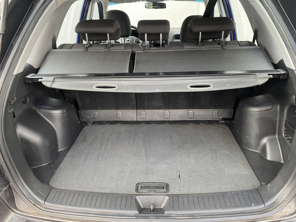 Kia Sportage 2.0 i 