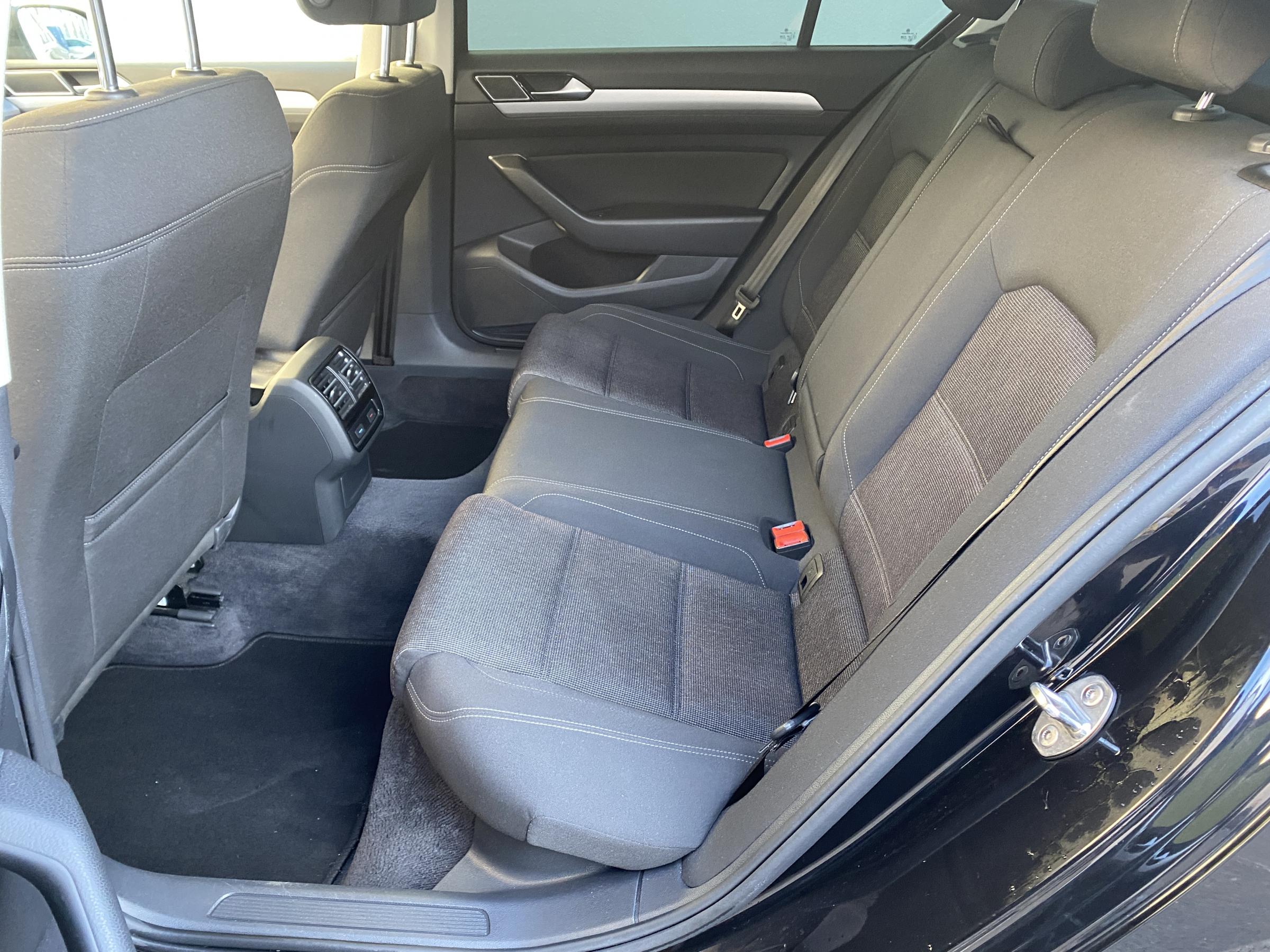 Volkswagen Passat, 2016 - pohled č. 10