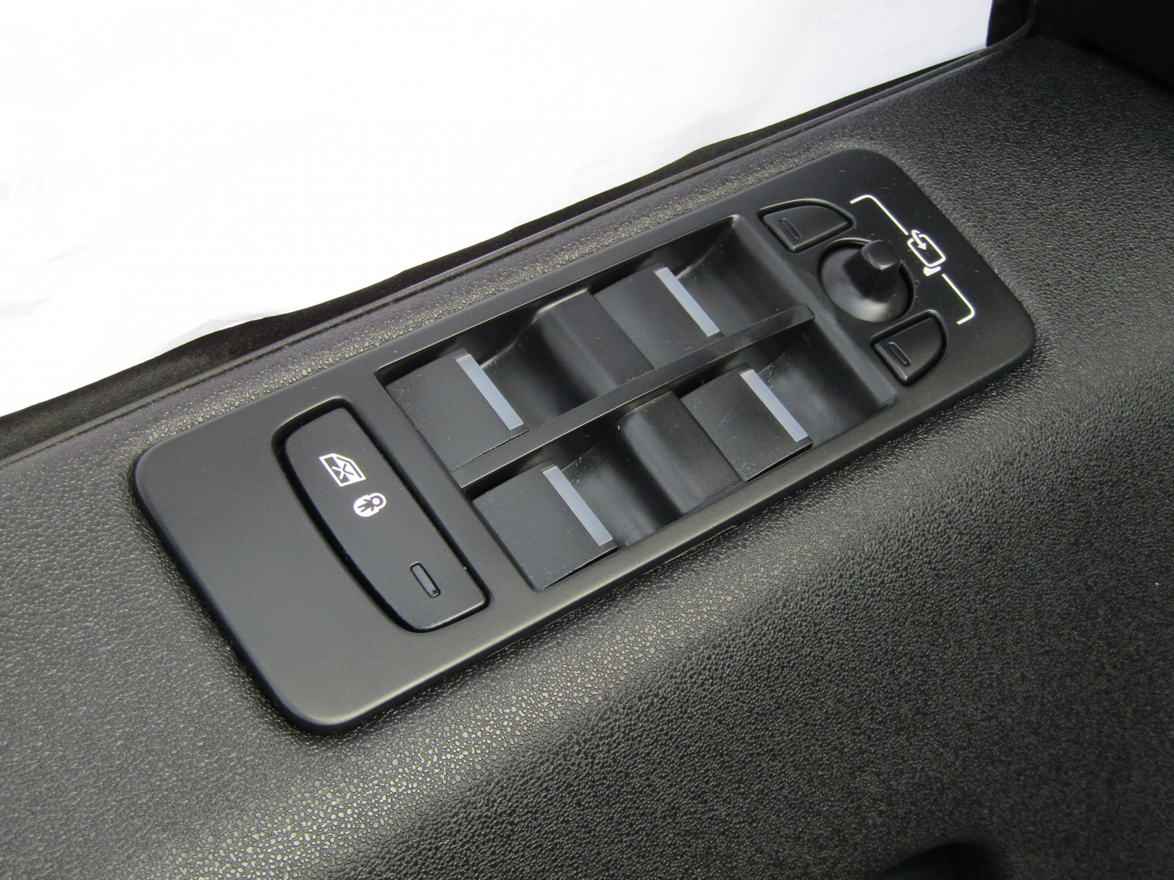 Land Rover Discovery Sport, 2018 - pohled č. 11