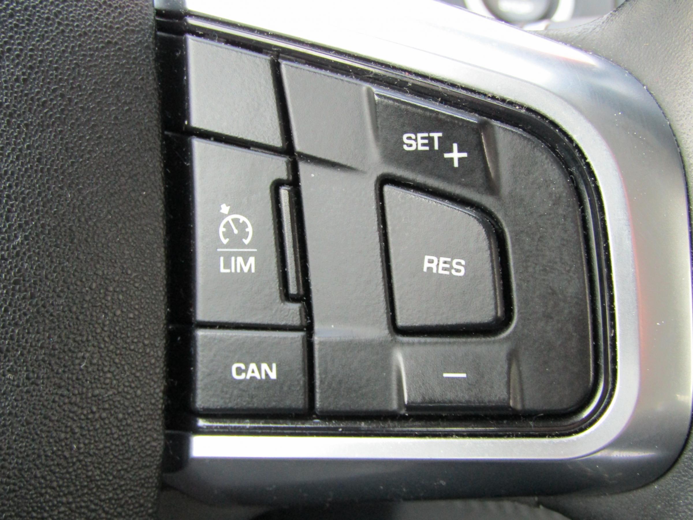 Land Rover Discovery Sport, 2018 - pohled č. 12