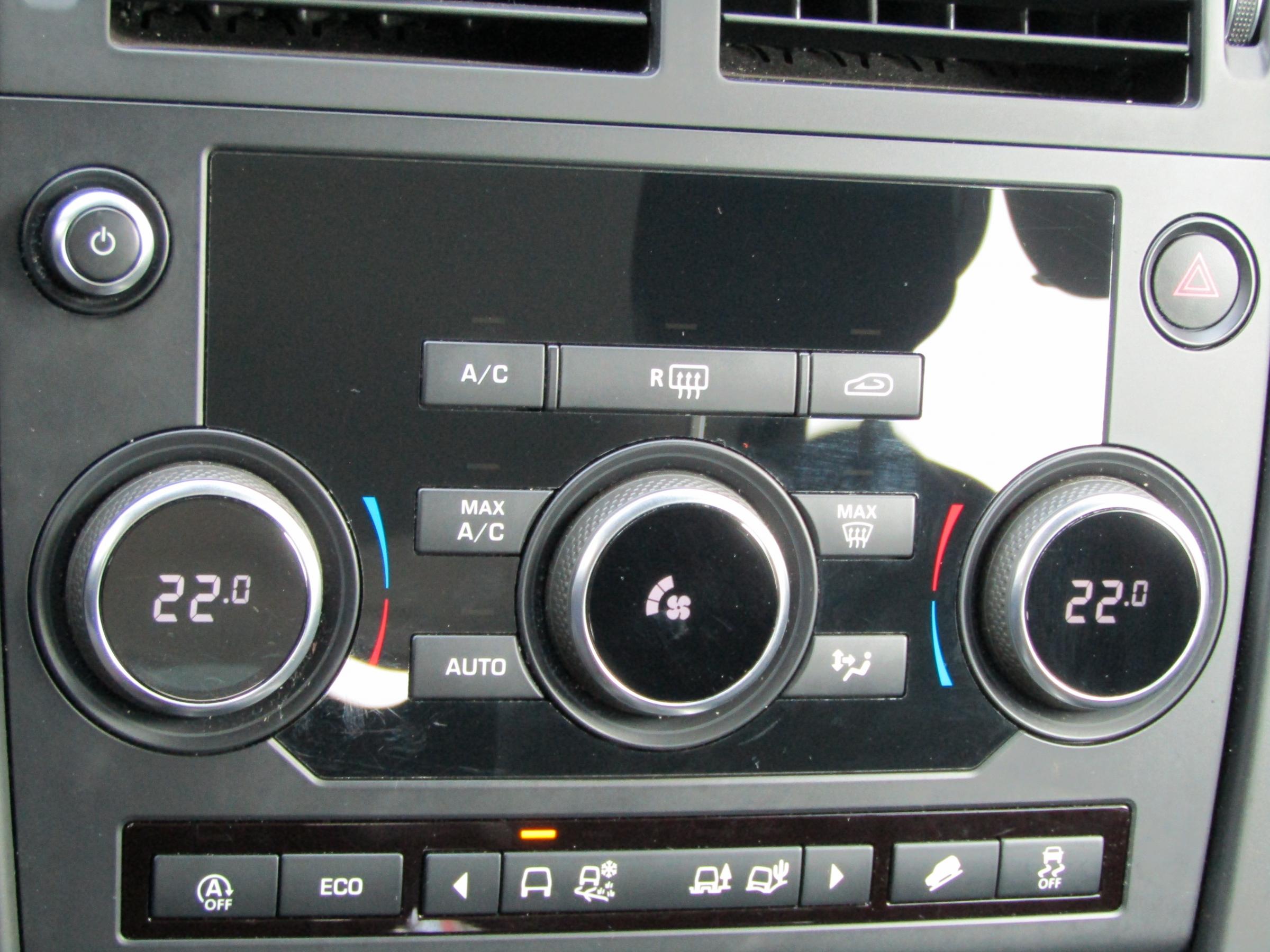 Land Rover Discovery Sport, 2018 - pohled č. 13