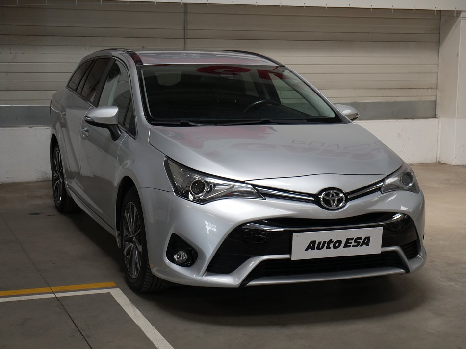 Toyota Avensis 1.8i 