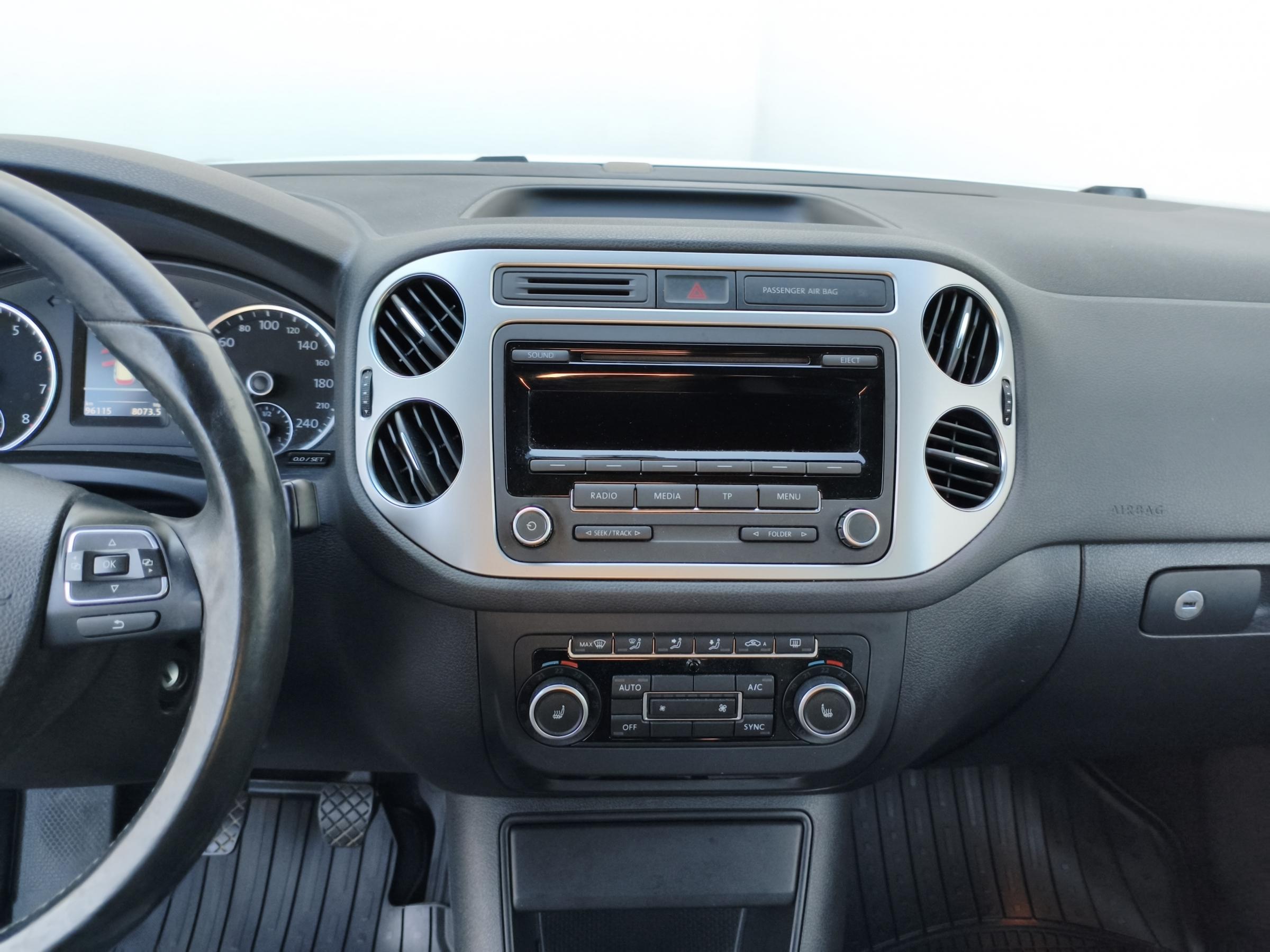 Volkswagen Tiguan, 2014 - pohled č. 10