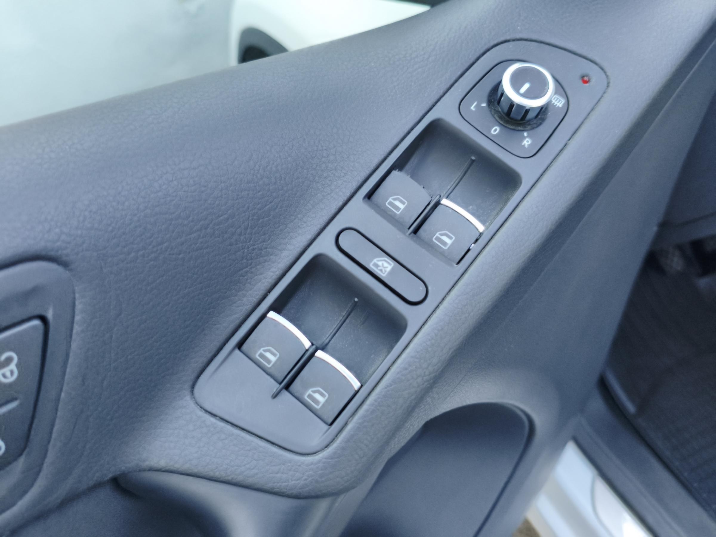 Volkswagen Tiguan, 2014 - pohled č. 13