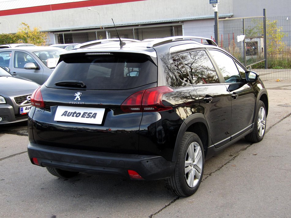 Peugeot 2008 1.2PT Signature