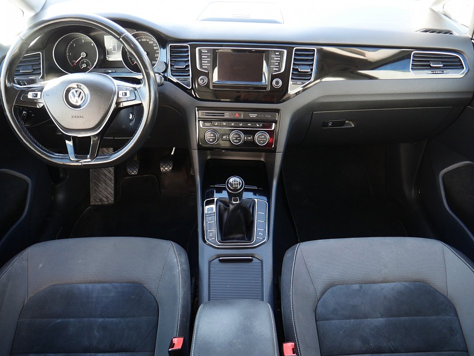 Volkswagen Sportsvan 2.0TDi Highline