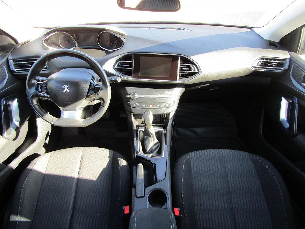 Peugeot 308 1.6 HDi 