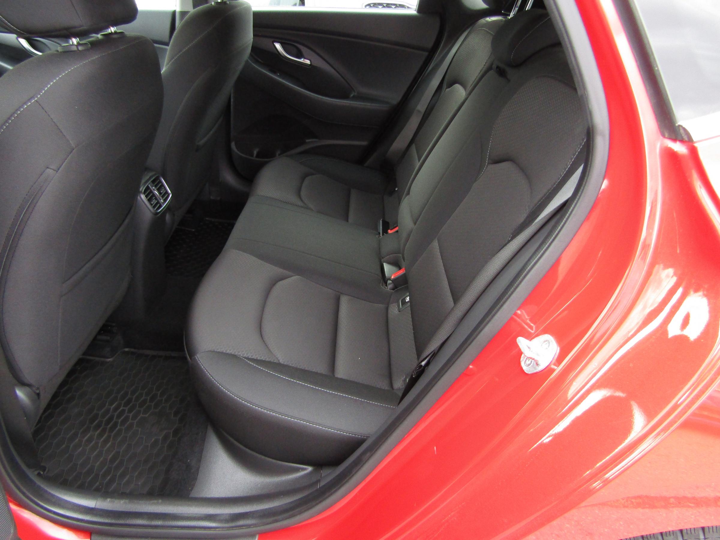 Hyundai i30, 2020 - pohled č. 10