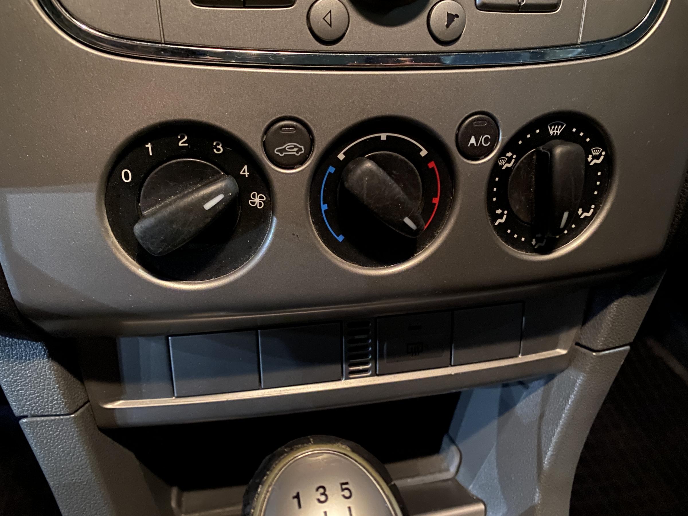 Ford Focus, 2009 - pohled č. 14