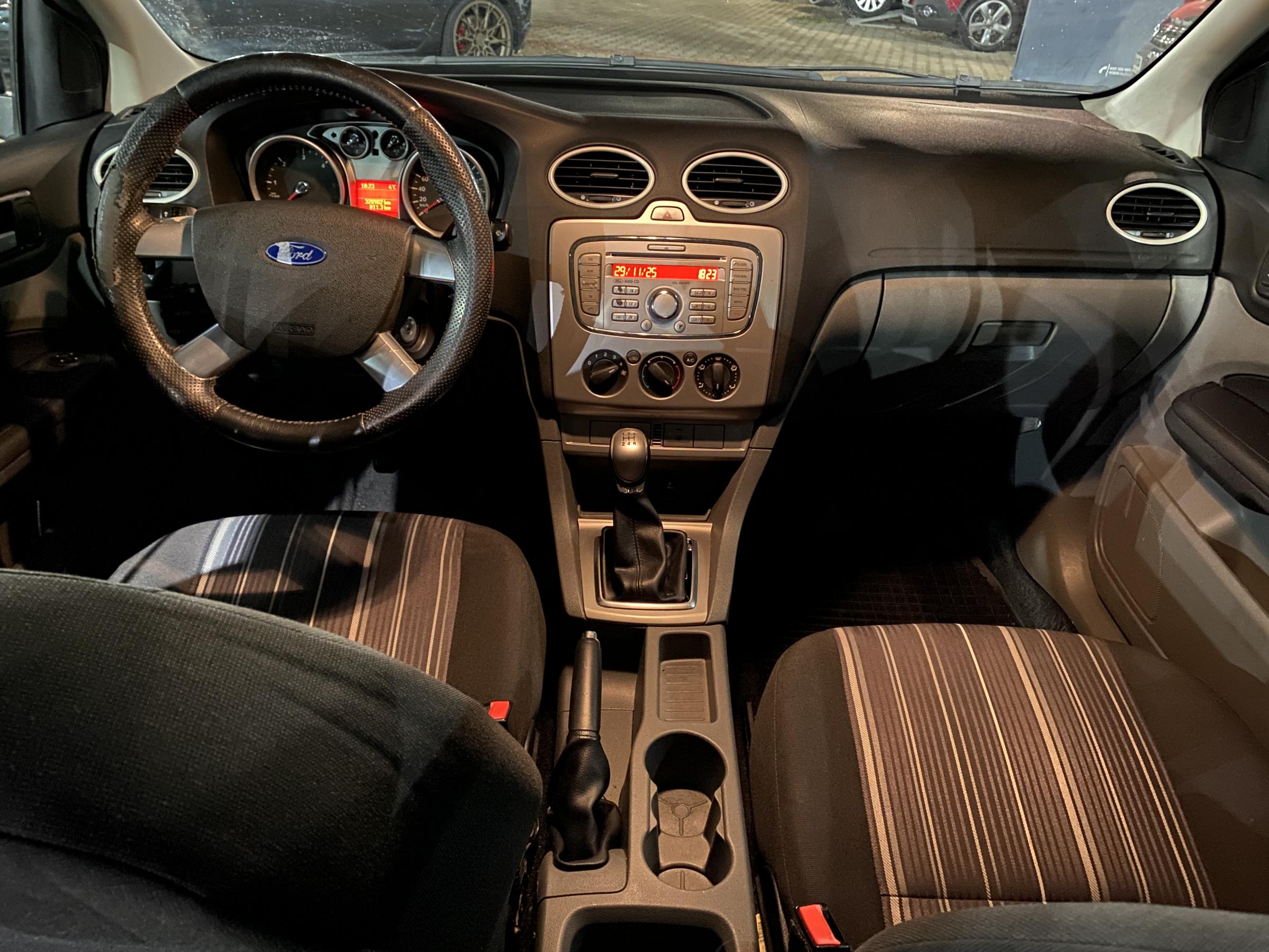 Ford Focus, 2009 - pohled č. 8