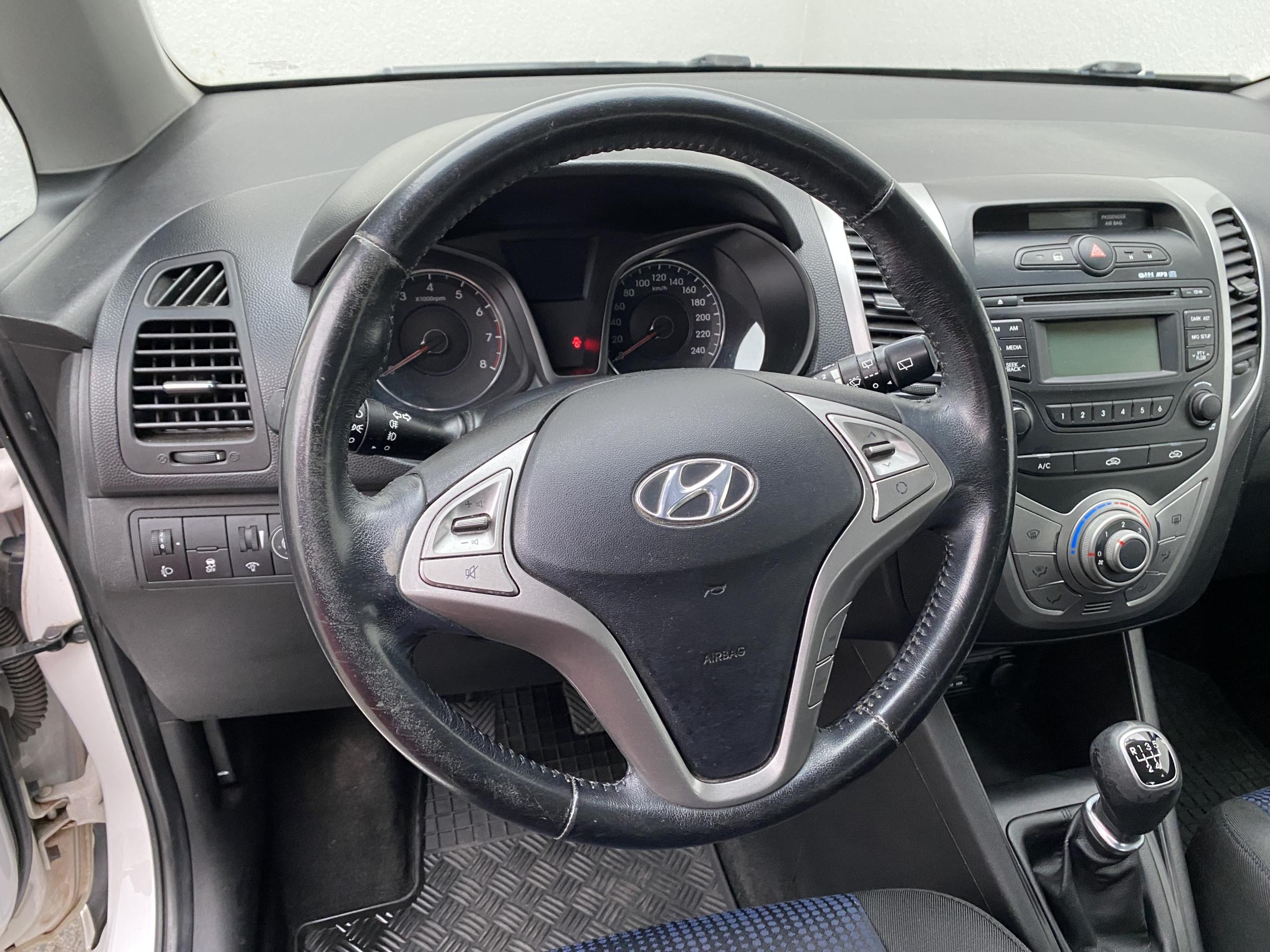 Hyundai ix20, 2013 - pohled č. 13