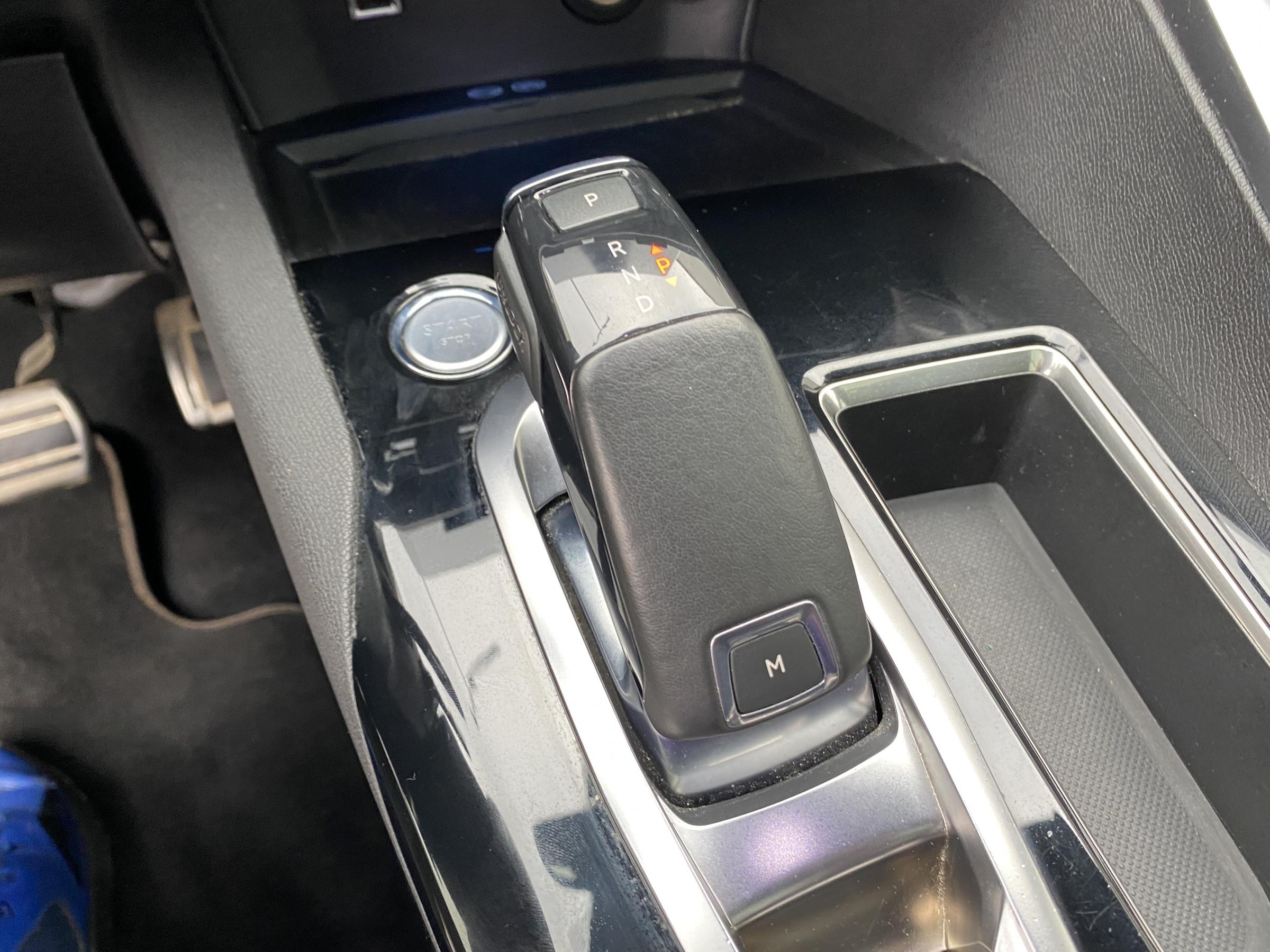 Peugeot 5008, 2017 - pohled č. 15