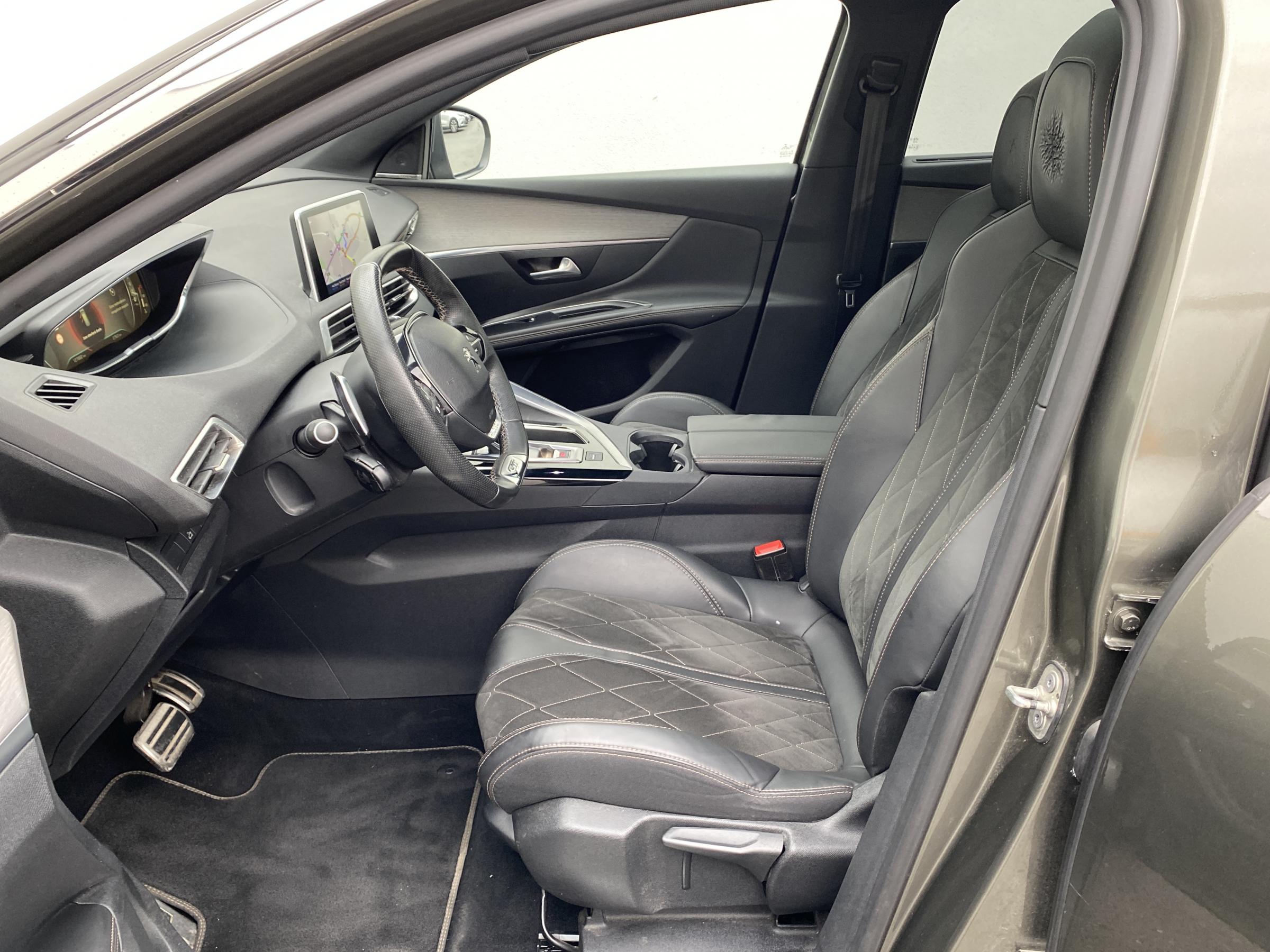 Peugeot 5008, 2017 - pohled č. 9