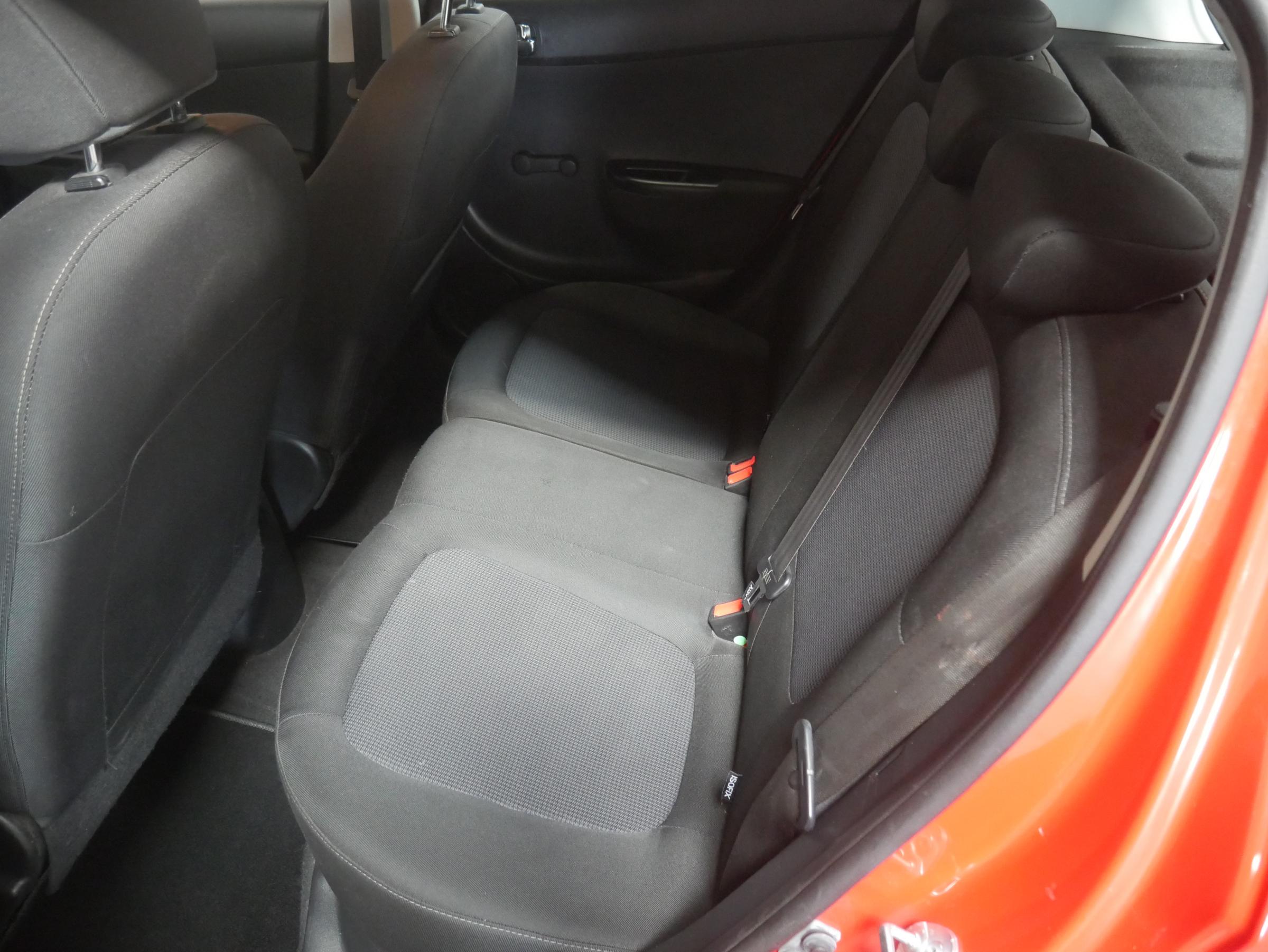 Hyundai i20, 2013 - pohled č. 11