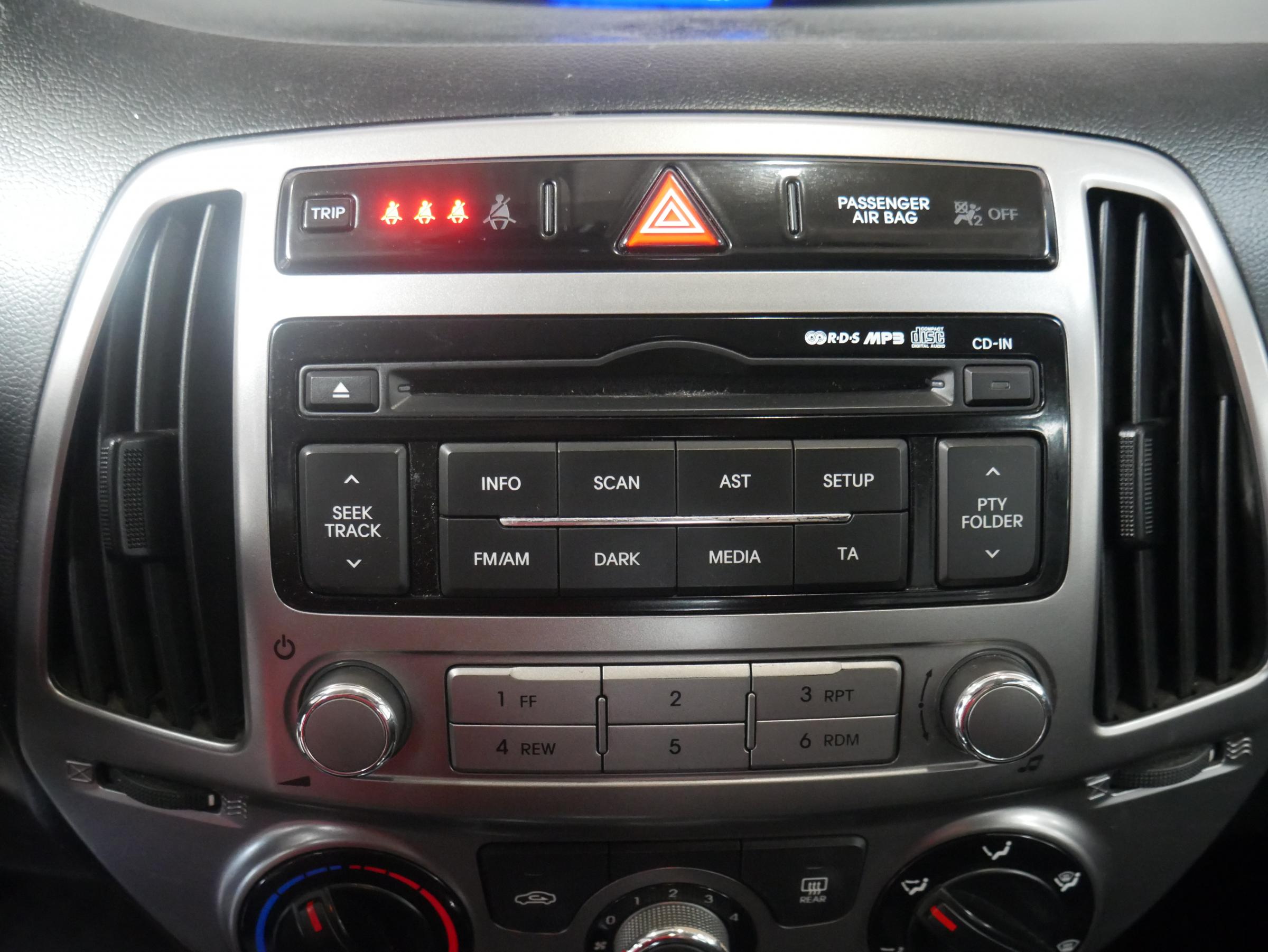 Hyundai i20, 2013 - pohled č. 15