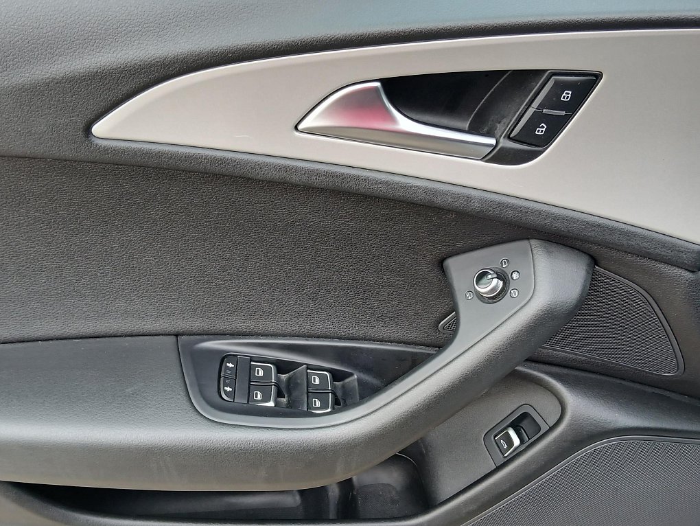 Audi A6 2.0TDi S-line